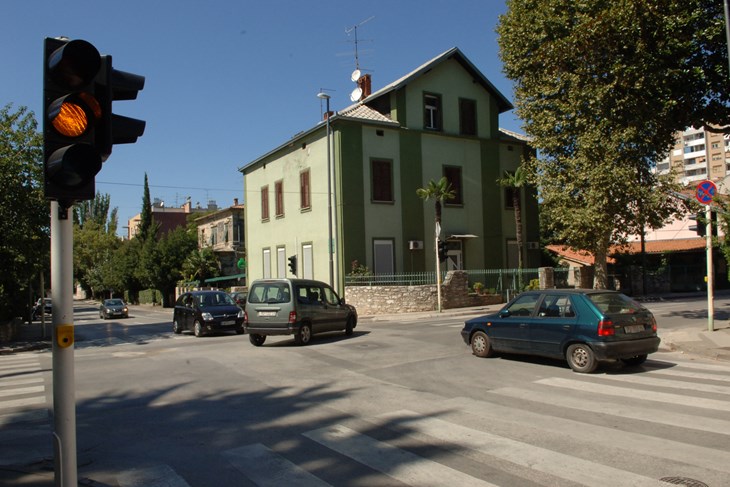 Križanje Tomassinijeve i Budicinove ulice (Arhiva Glasa Istre)